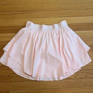 Lululemon court rival high-rise skirt